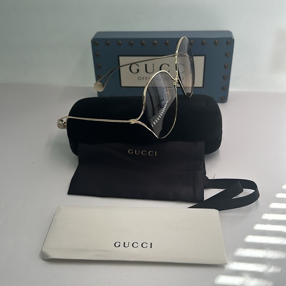 New - Authentic Clear GUCCI OVERSIZED SUNGLASSES - Picture 13 of 17